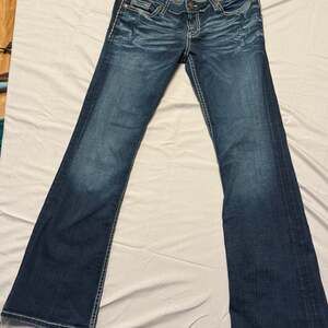 BKE Stella bootcut Women's 30 x 31.5 
Buckle low rise